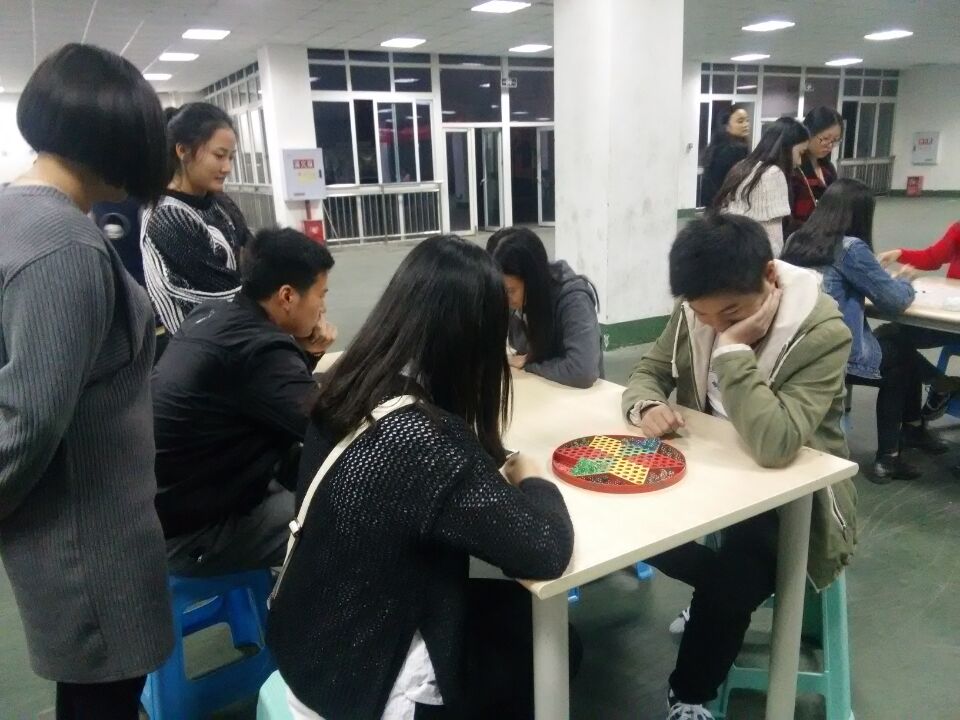 乐在“棋”中—第二届棋艺大赛成功举办