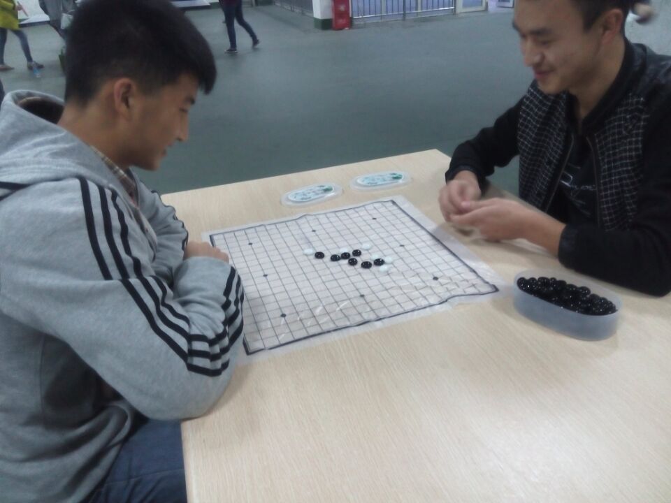 乐在“棋”中—第二届棋艺大赛成功举办